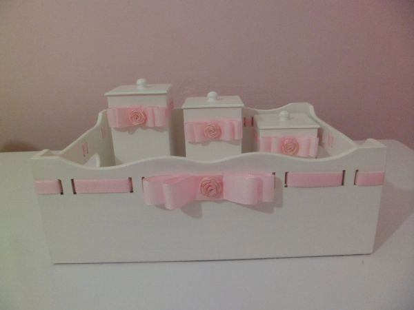 KIT DE HIGIENE COM ROSAS SIMPLES