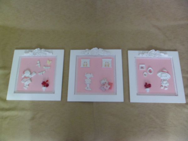 TRIO QUADRO QUADRADO ROSA DE BOLINHA DE RESINA