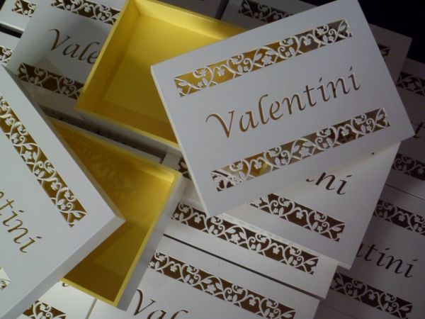 CAIXA DE PERSONALIZADA EM RICHILIEU PEQUENA