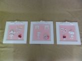 TRIO QUADRO QUADRADO ROSA DE BOLINHA DE RESINA